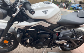 TRIUMPH TRIUMPH STREET TRIPLE R 2024 HDA604