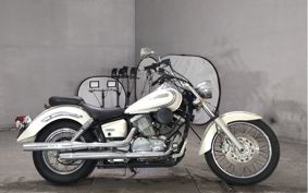 YAMAHA DRAGSTAR 250 VG02J