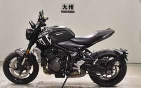 TRIUMPH TRIDENT 660 2023