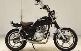 SUZUKI GN125 H 2023