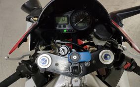 YAMAHA YZF-R1 RN01