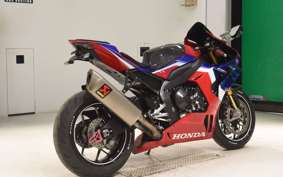 HONDA CBR1000RR R 2021 SC82