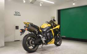 YAMAHA YZF-R1 2010