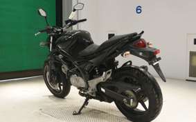SUZUKI ｸﾞﾗﾃﾞｨｳｽ400 2012 VK58A