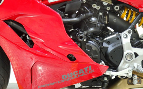 DUCATI SUPER SPORT S 2017 VA01