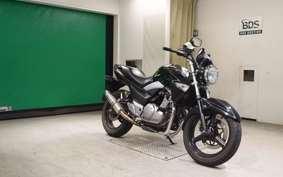 SUZUKI GSR250 2004