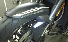 TRIUMPH STREET TRIPLE RS 2021