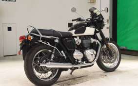 TRIUMPH BONNEVILLE T120 2025