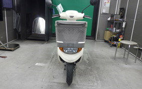 SUZUKI LET's 4 Basket CA43A