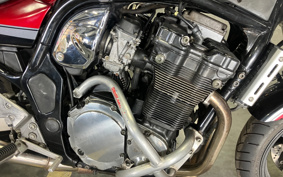 SUZUKI GSF1200 2000 GV75A