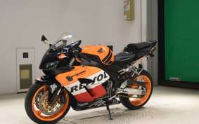 HONDA CBR1000RR 2004 SC57