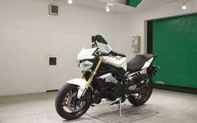 TRIUMPH STREET TRIPLE 85 2016