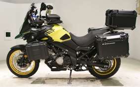 SUZUKI Vｽﾄﾛｰﾑ650XTA 2018 C733A