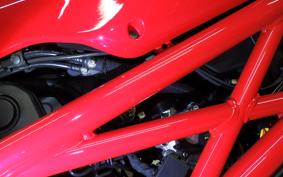 DUCATI MONSTER 696 2010