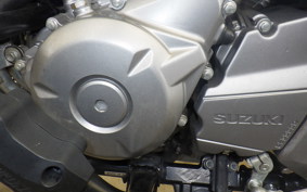SUZUKI GSR250