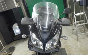 SUZUKI Vｽﾄﾛｰﾑ650 2010