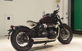 TRIUMPH BONNEVILLE BOBBER 2024