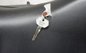 SUZUKI ｼﾞｸｻｰ250SF