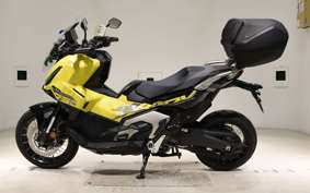 HONDA X-ADV 750 2025 RH21