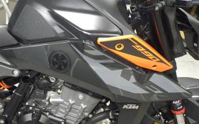 KTM 990 DUKE 2024