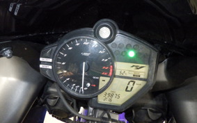 YAMAHA YZF-R1 2013