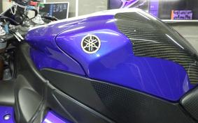 YAMAHA YZF-R1 2013
