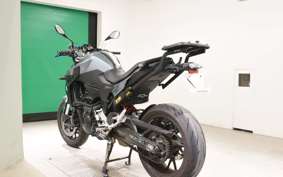 BMW F900R 2023