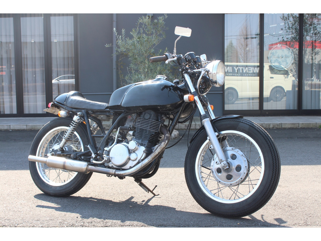Фото Yamaha SR400 1989 с японского аукциона