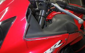 HONDA CBR600F GEN 3 2001 PC35