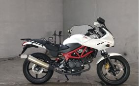 HONDA VTR 250 F MC33