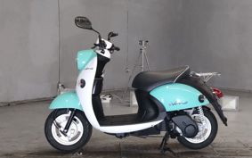YAMAHA E- VINO  SY11J