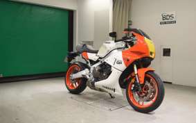 YAMAHA XSR900 GP 2024