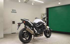 SUZUKI GSR750 2011