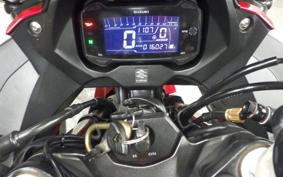 SUZUKI GSX250R 2015