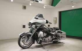 HARLEY FLHXSE 1800CVO 2015