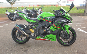 KAWASAKI NINJA ZX-4RR KRT ED 2023 ZX400P