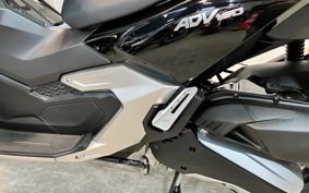HARLEY XL883N 2016 LE2