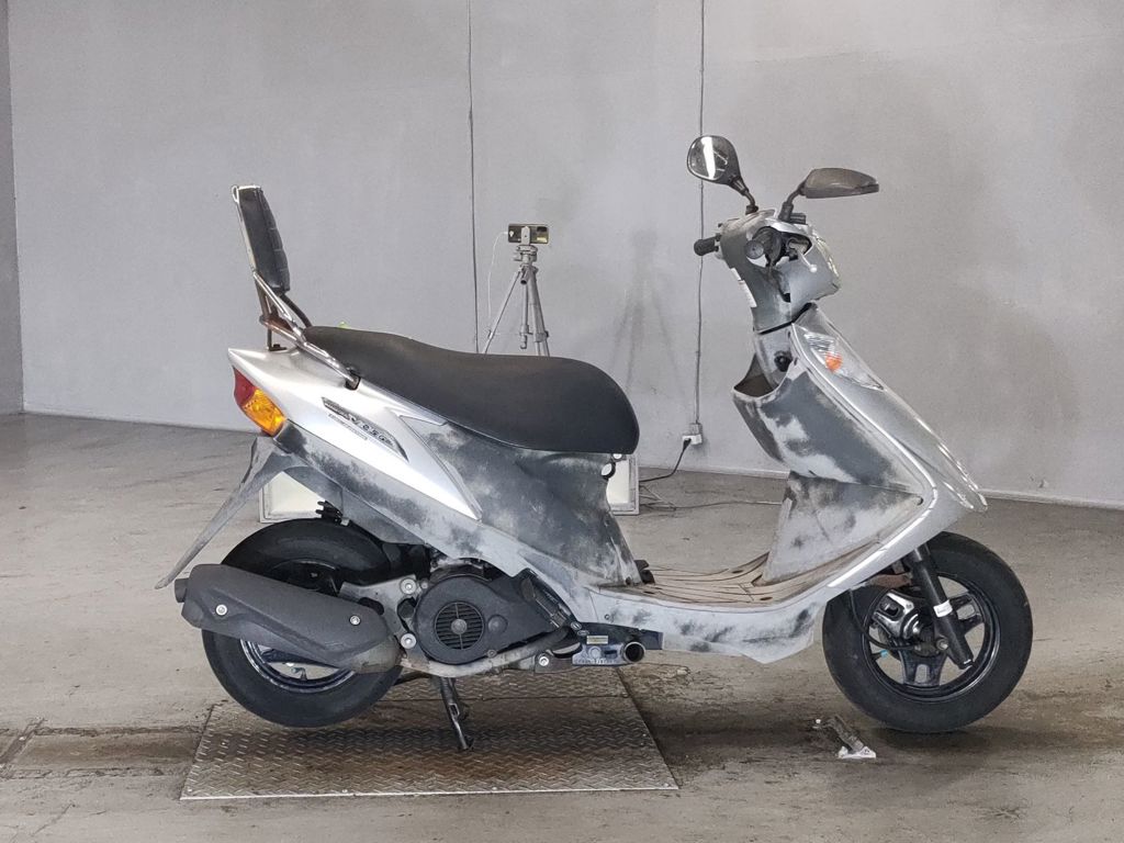 Фото Suzuki ADDRESS V125 с японского аукциона