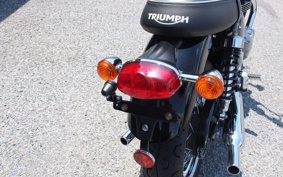 TRIUMPH BONNEVILLE T100 2016 DAD70G