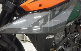 KTM 990 DUKE 2024