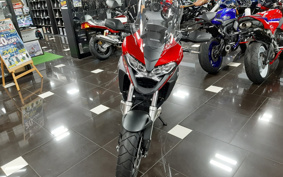 HONDA VFR800X 2025 RC80