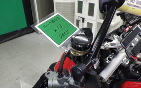 DUCATI STREETFIGHTER V2 2022