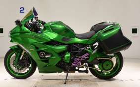KAWASAKI NINJA H2 SX SE 2018 ZXT02A