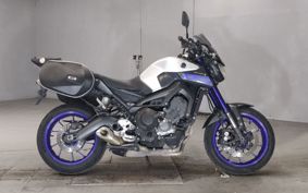 YAMAHA MT-09 RN34J