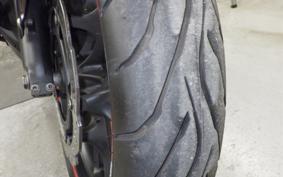 HONDA NM4 VULTUS -02 2014