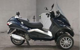 PIAGGIO MP3-250FL ZAPM6320