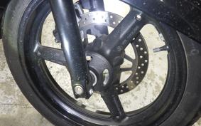 SUZUKI GSR250 2012