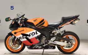 HONDA CBR1000RR 2004 SC57