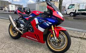 HONDA CBR1000RR-R FB 2024 SC82
