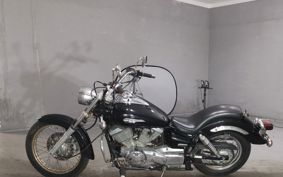 YAMAHA DRAGSTAR 250 VG02J